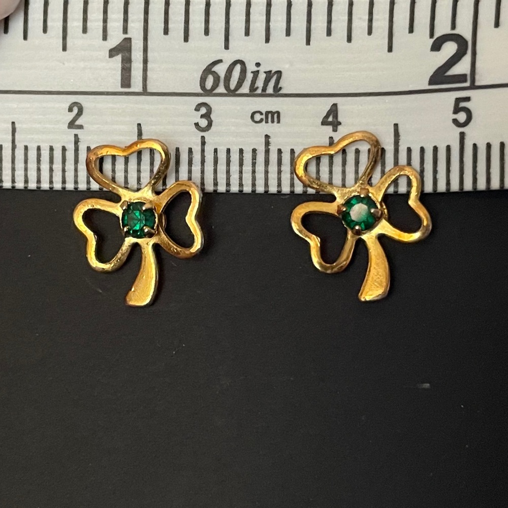 Gold plated Shamrock studs w/ green stones - Picture 4 of 4